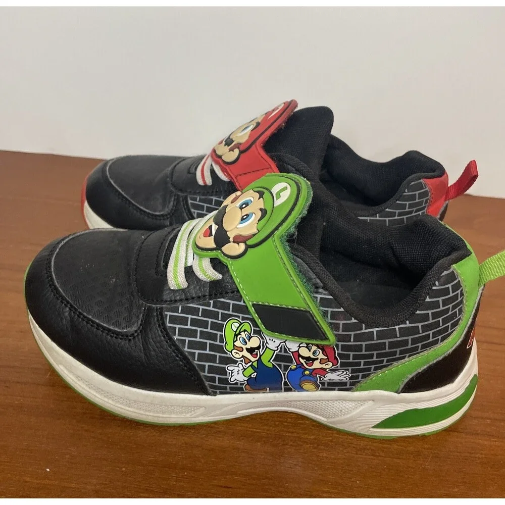 Ground Up Super Mario and Lugi Sneakers Black Green Red Black, Light Up Boys 2